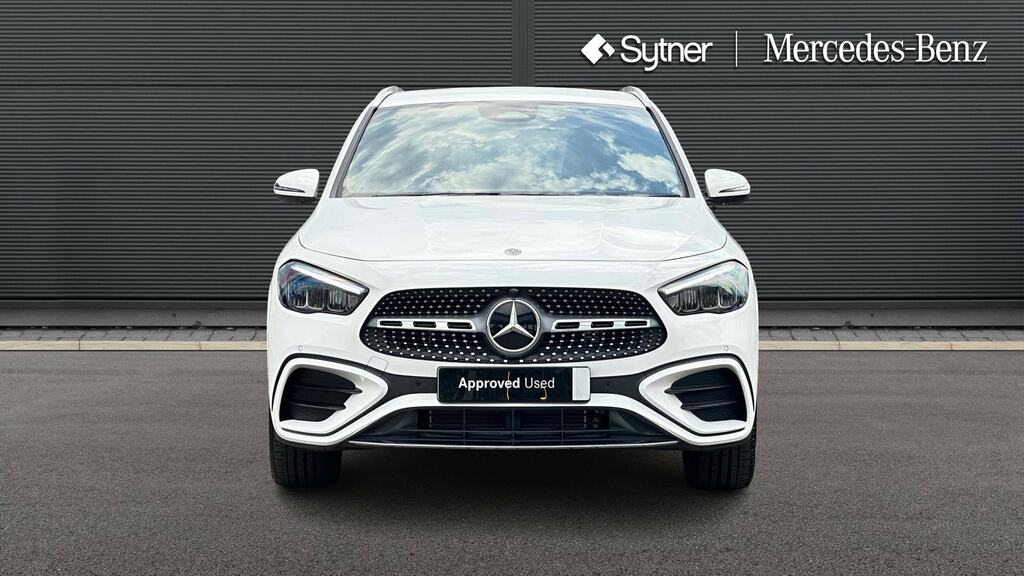 Mercedes-Benz GLA Class Gla 250E Amg Line Executive White #6