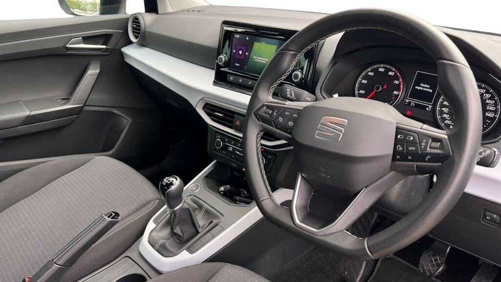 Seat Arona 1.0 Tsi Se Edition CY72FFV Blue #6