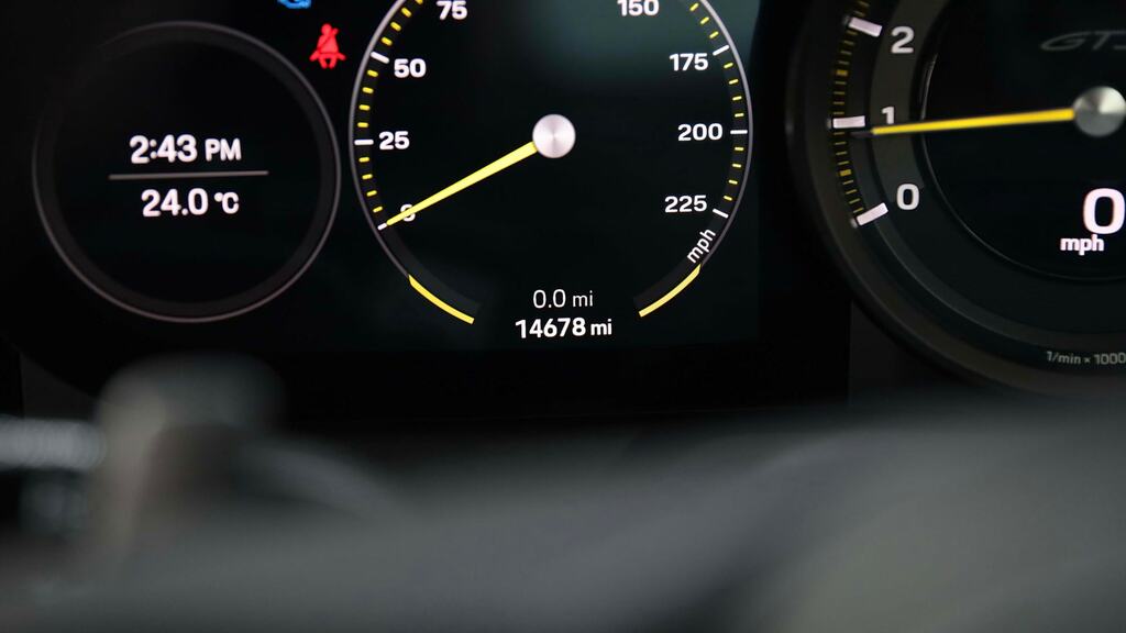 Porsche 911 911 Carrera 4 Gts Grey #13
