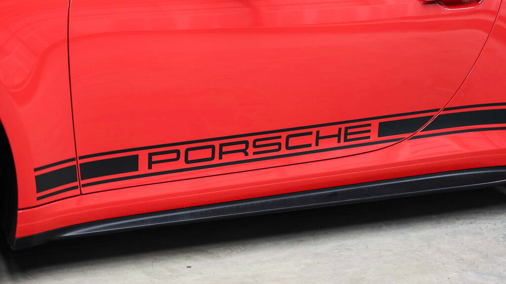 Porsche 911 911 Carrera 4 Gts Grey #38
