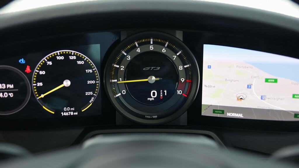 Porsche 911 911 Carrera 4 Gts Grey #12
