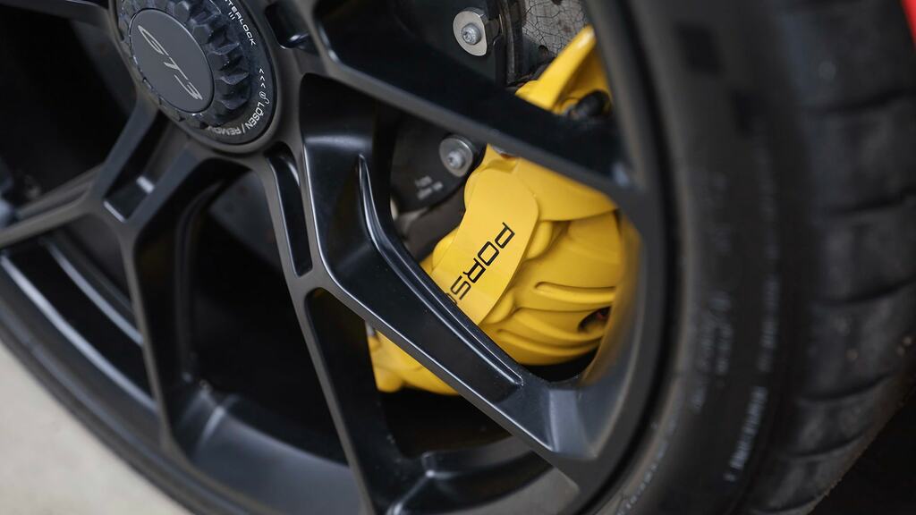 Porsche 911 911 Carrera 4 Gts Grey #39