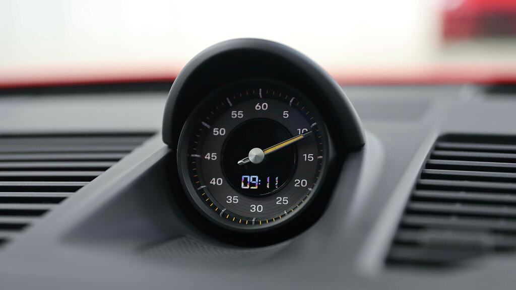 Porsche 911 911 Carrera 4 Gts Grey #11