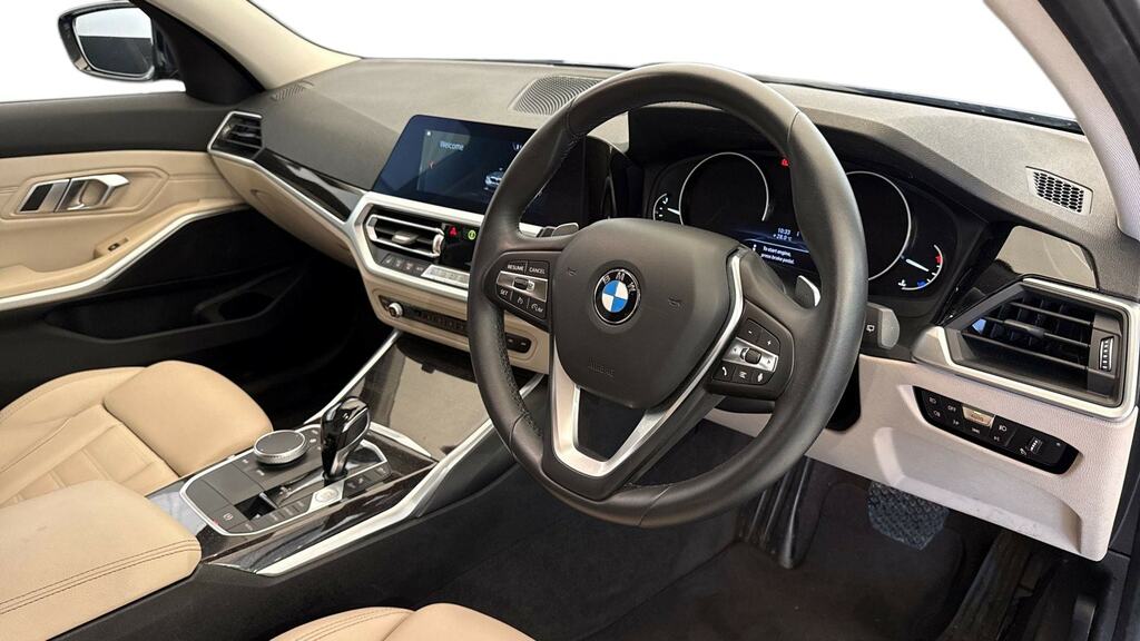 BMW 3 Series 330I Sport Step CE69PZM Blue #6