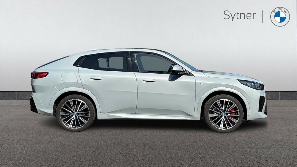 BMW iX2 150Kw Edrive20 M Sport 65Kwh Grey #3