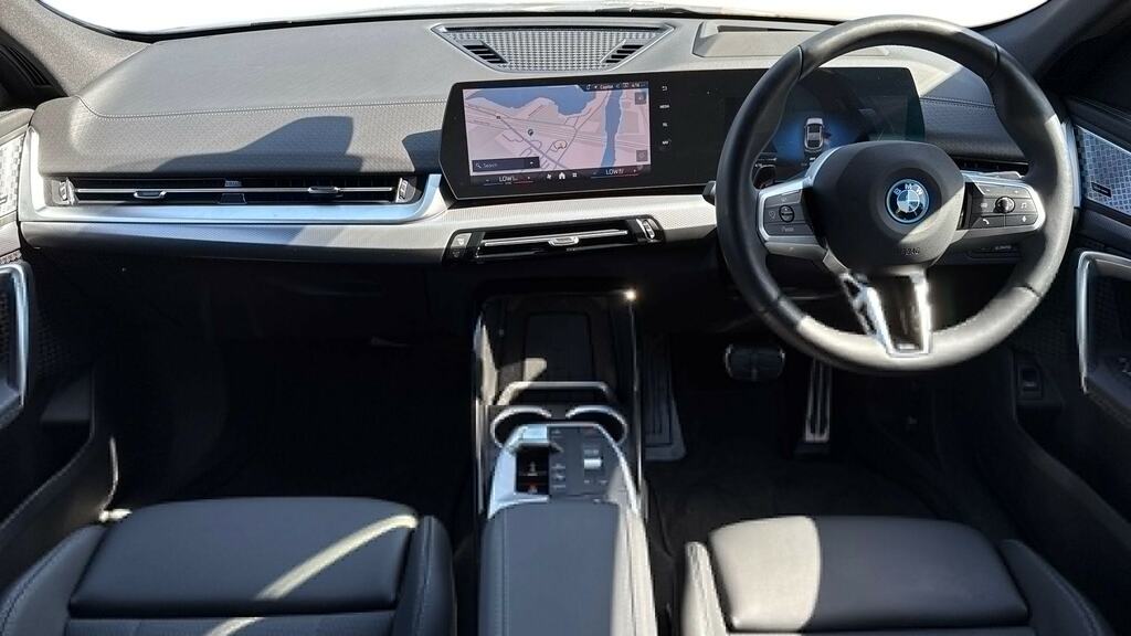 BMW iX2 150Kw Edrive20 M Sport 65Kwh Grey #4
