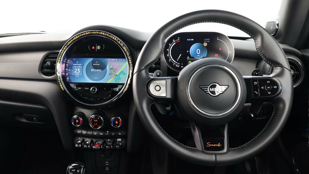 Mini Convertible Cooper Sport Yellow #8