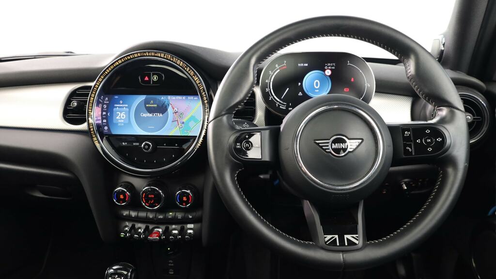 Mini Hatch 1.5 Cooper Exclusive Premium Plus EO23VDD Black #5