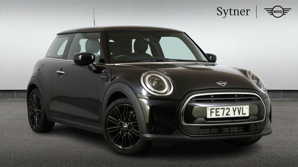 Mini Hatch 1.5 Cooper Exclusive Black