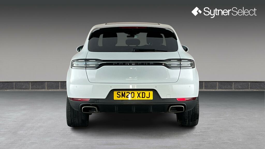 Porsche Macan 5dr Pdk White #5