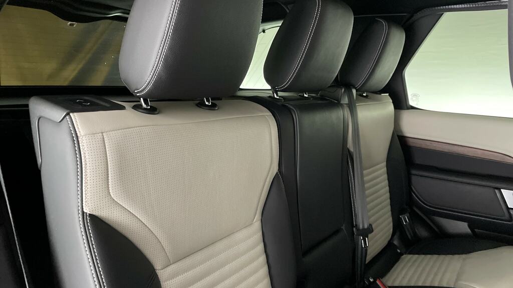 Land Rover Discovery 3.0 D300 Metropolitan Edition Grey #12