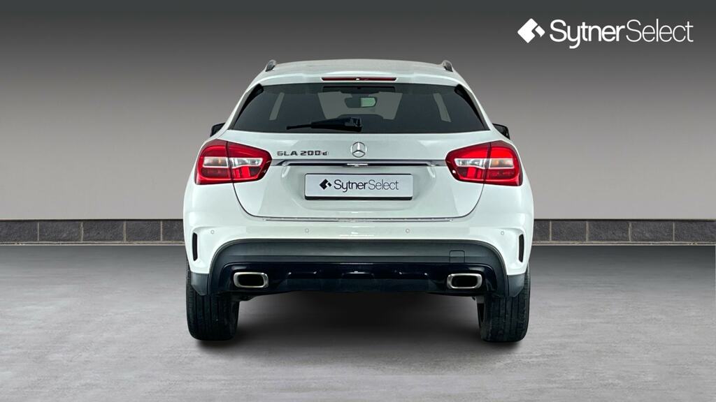 Mercedes-Benz GLA Class Gla 200D Amg Line Executive DF67YYV White #5