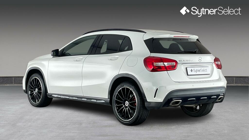 Mercedes-Benz GLA Class Gla 200D Amg Line Executive DF67YYV White #2