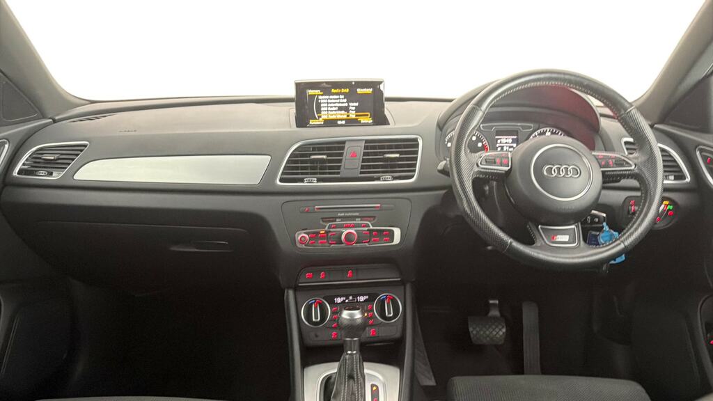 Audi Q3 1.4T Fsi S Line Navigation S Tronic Black #6