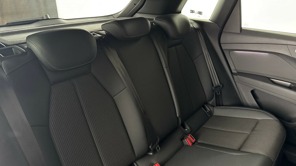 Audi Q4 E Tron 35 Sport Suv 55Kwh 170 Ps Black #12
