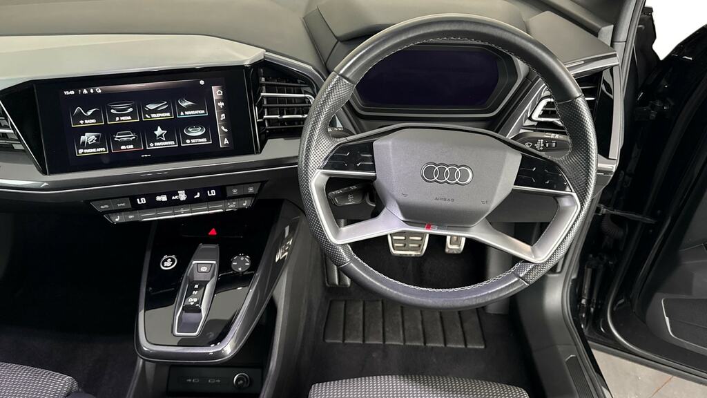 Audi Q4 E Tron 35 Sport Suv 55Kwh 170 Ps Black #8
