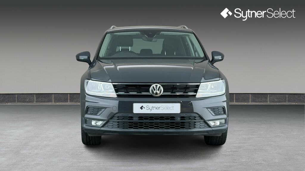 Volkswagen Tiguan  White #4