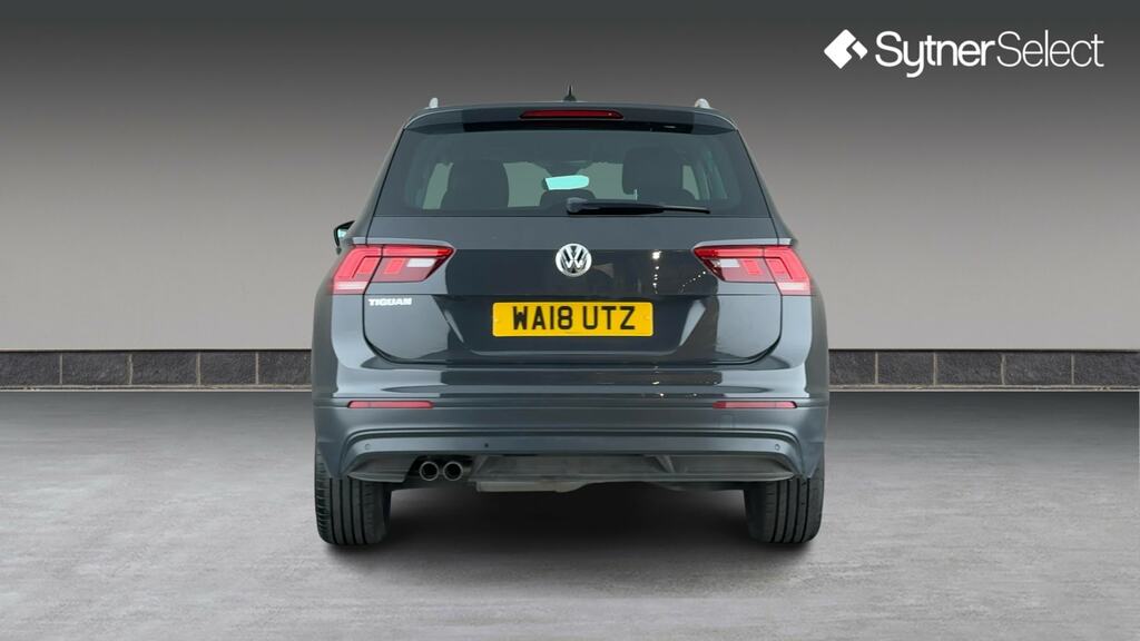 Volkswagen Tiguan  White #5