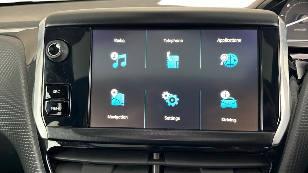 Peugeot 208 1.2 Puretech 82 Black Edition White #15