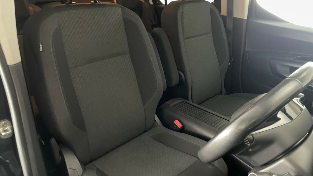 Peugeot Rifter 1.5L Active Brown #10