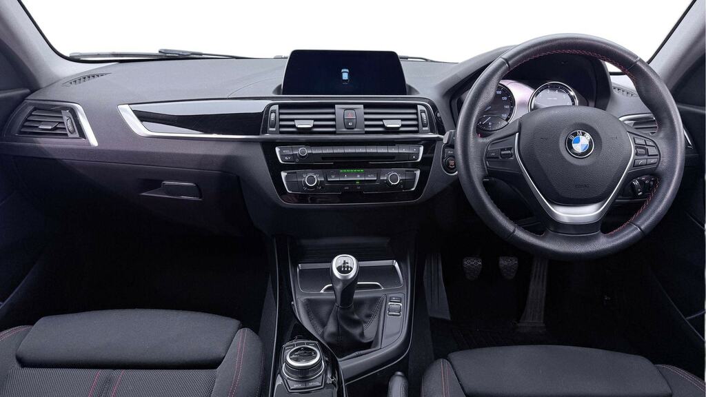 BMW 1 Series 118I 1.5 Sport White #4