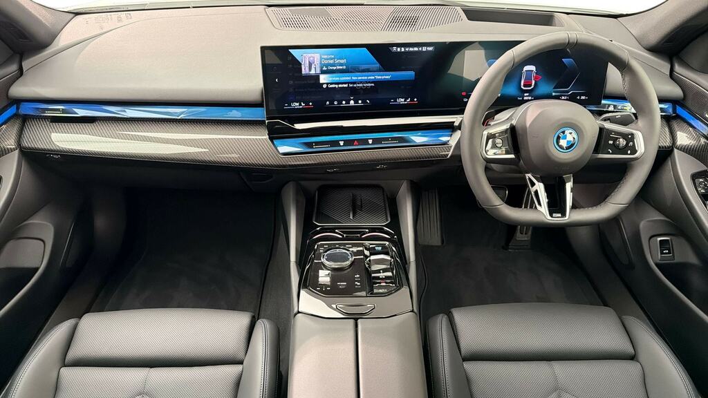 BMW i5 250Kw Edrive40 M Sport Pro 84Kwh White #4