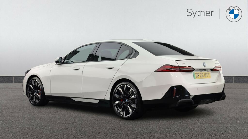 BMW i5 250Kw Edrive40 M Sport Pro 84Kwh White #2