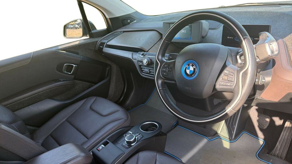BMW i3 135Kw S 42Kwh Suite Interior World Black #6