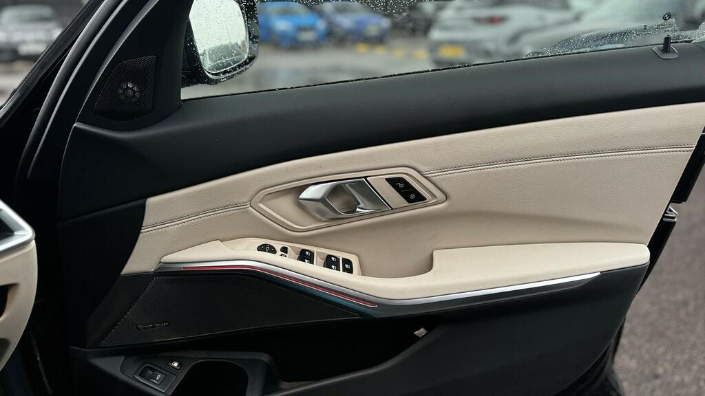 BMW 3 Series 320I M Sport Step Black #20