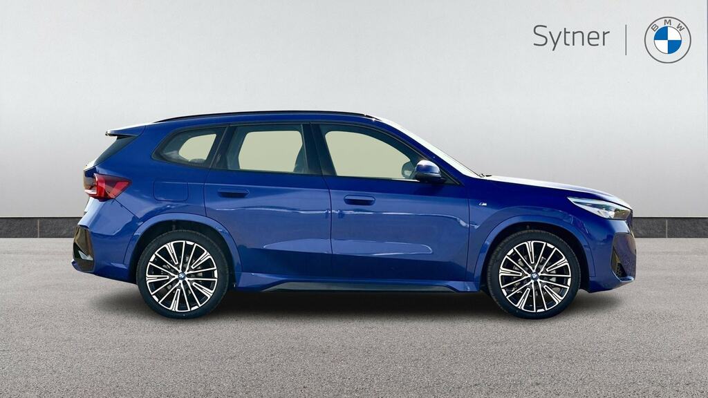BMW iX1 150Kw Edrive20 M Sport 65Kwh 22Kwch Blue #3