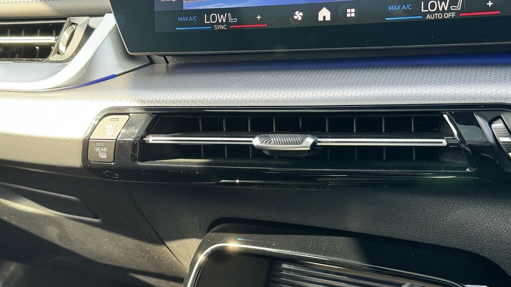 BMW iX1 150Kw Edrive20 Sport 65Kwh White #25