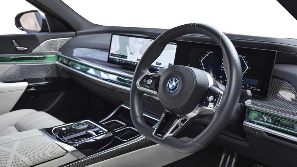BMW 7 Series 750E Xdrive M Sport Blue #9
