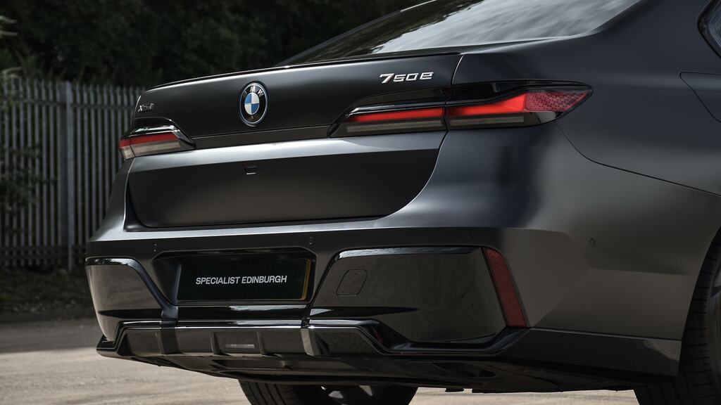 BMW 7 Series 750E Xdrive M Sport Blue #22