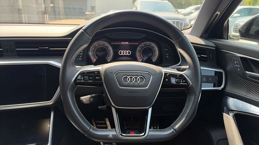 Audi A6 Saloon Black Edition Black #10
