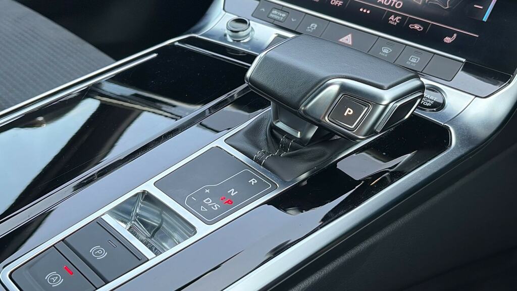 Audi A6 Saloon Black Edition Black #14