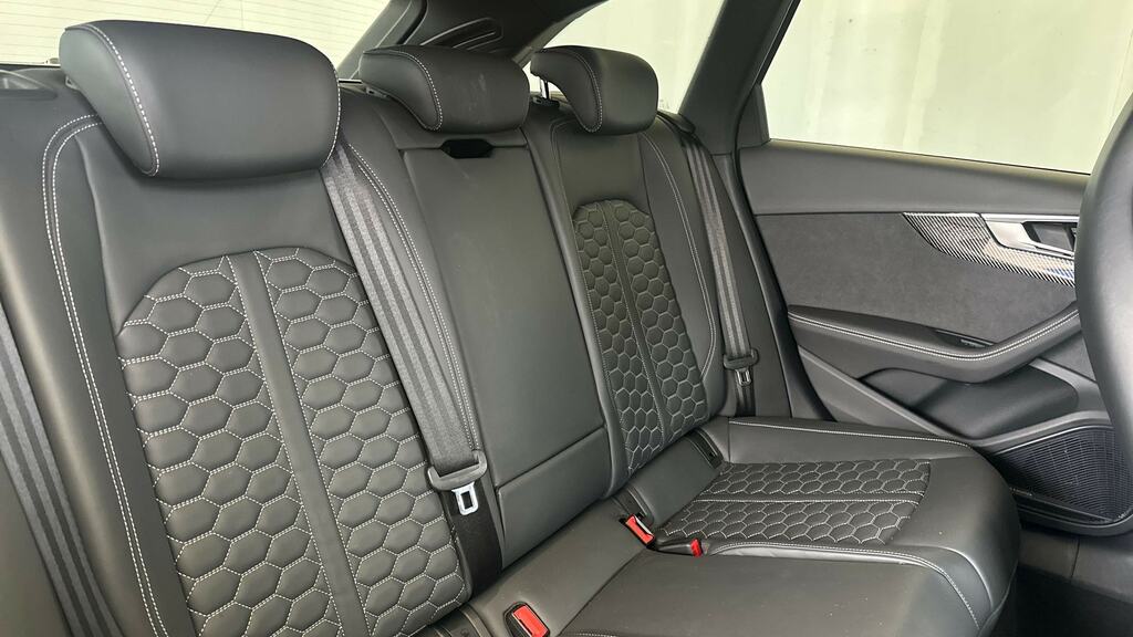 Audi RS4 Avant Estate Black #16