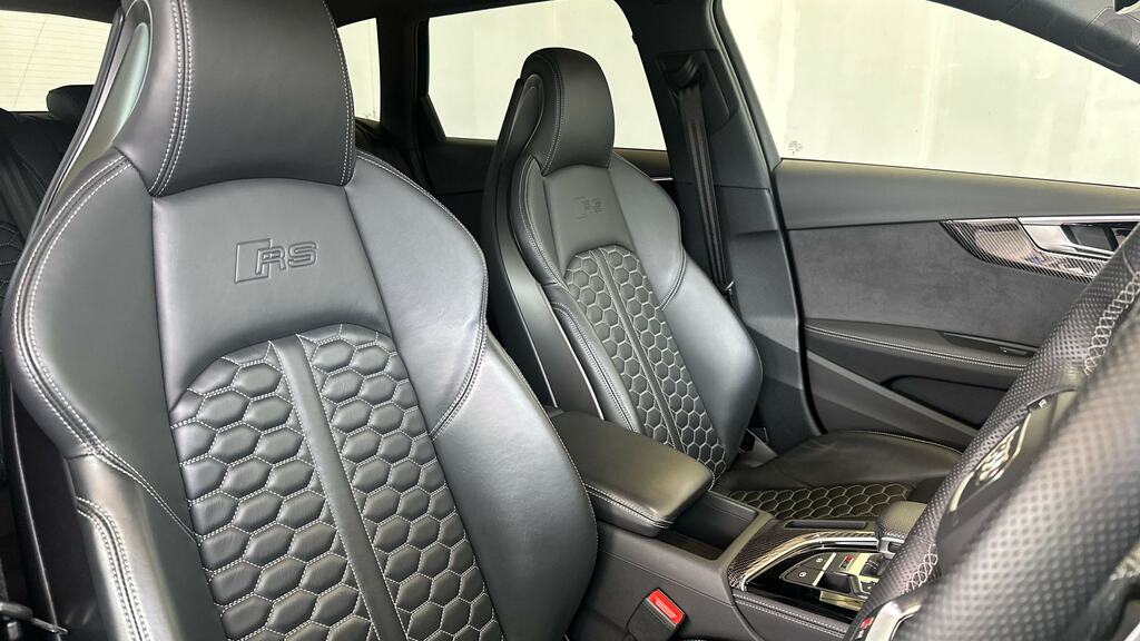 Audi RS4 Avant Estate Black #15