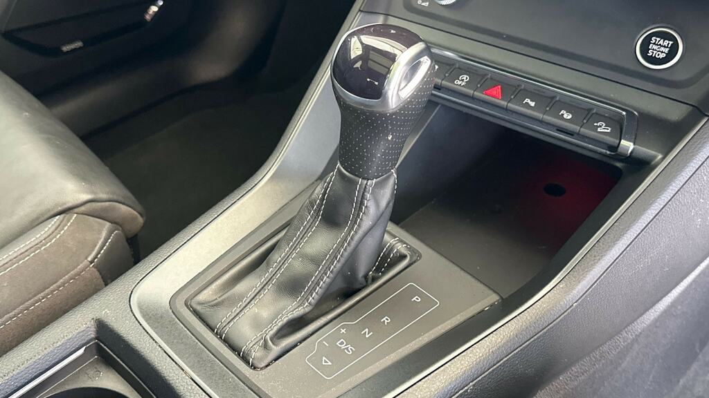 Audi Q3 Black Edition Black #14