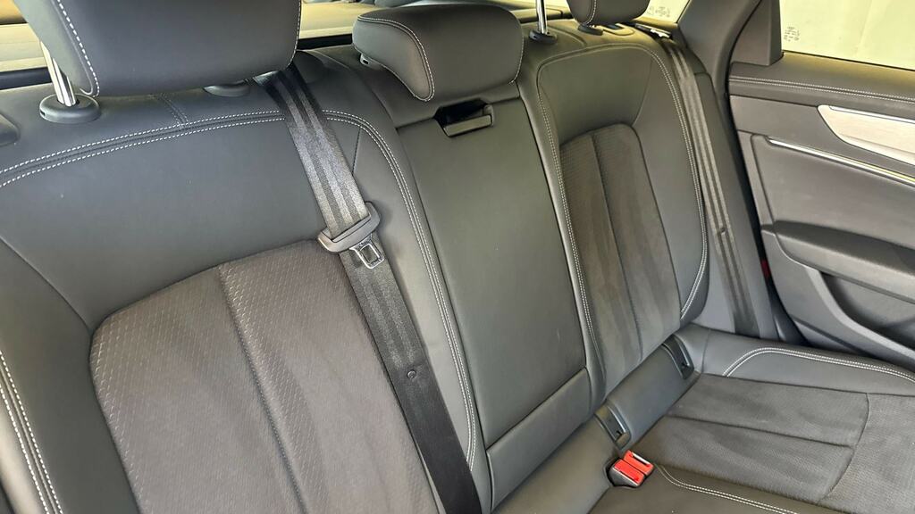 Audi A6 Avant 2L Black Edition Grey #16