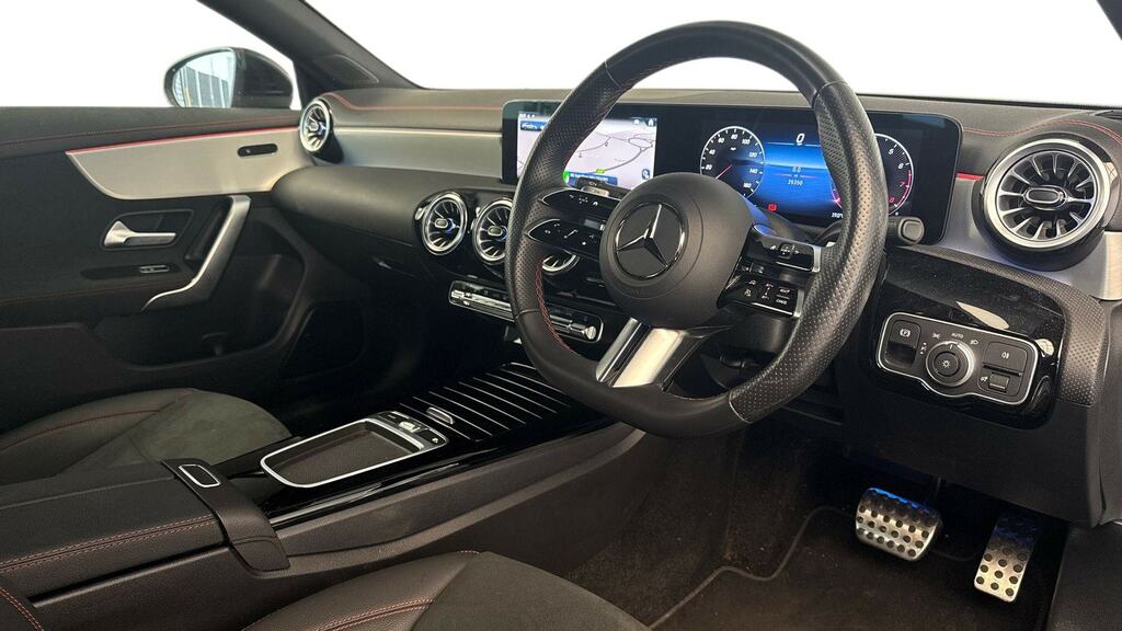 Mercedes-Benz CLA Class Cla 180 Amg Line Premium Tip Black #3