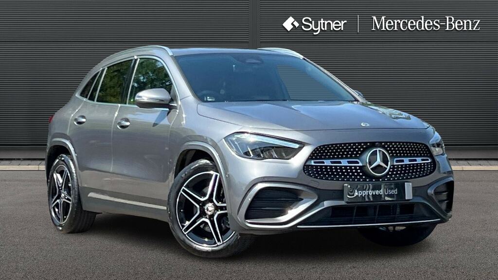 Mercedes-Benz GLA Class Gla 200 Amg Line Executive Grey