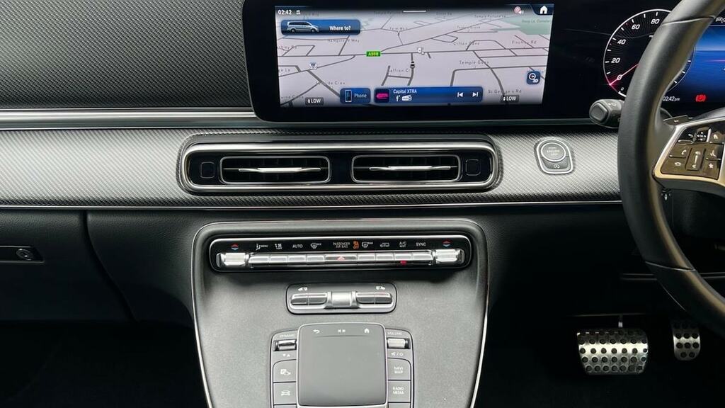 Mercedes-Benz V Class V300 D Premium Amg Line 9G-tronic Long Silver #2