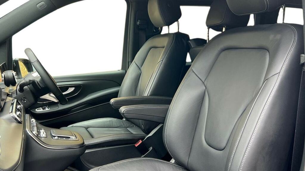 Mercedes-Benz V Class V300 D Premium Amg Line 9G-tronic Long Silver #3