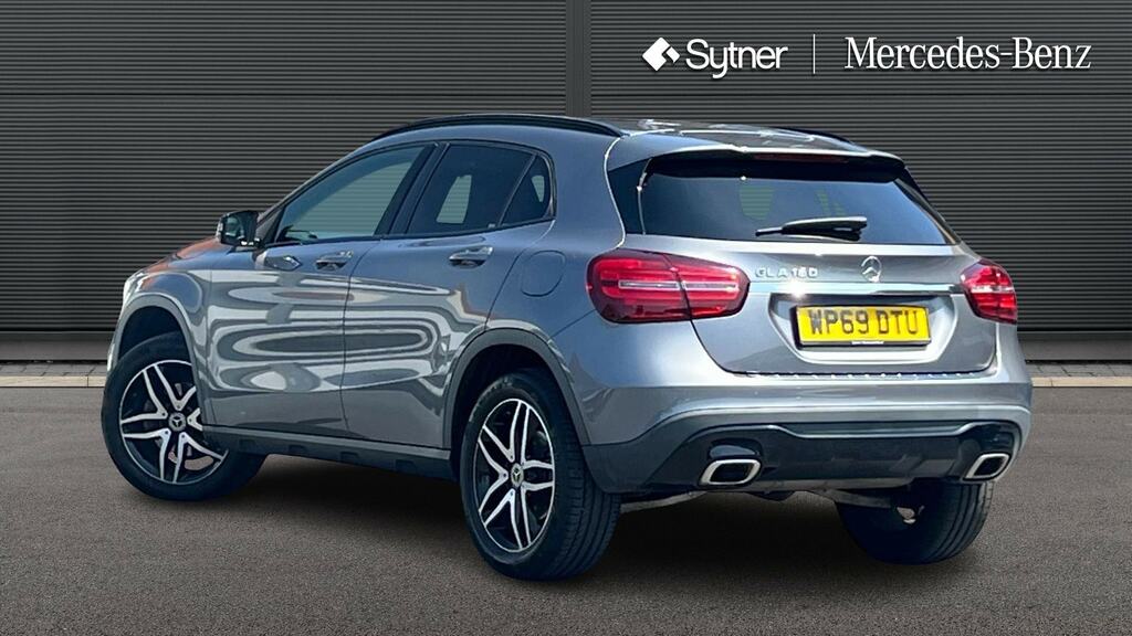 Mercedes-Benz GLA Class Gla 180 Urban Edition Grey #2