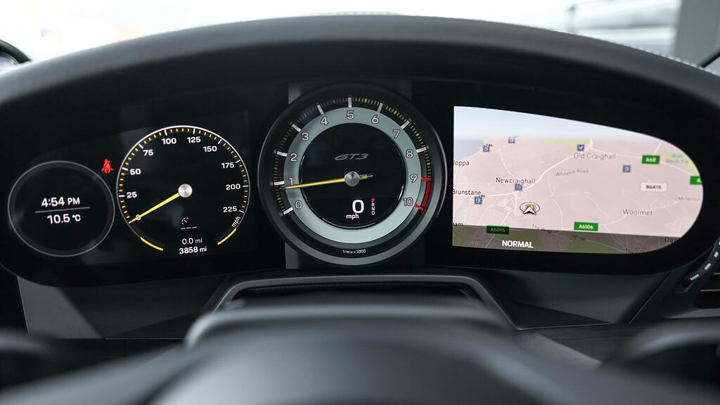 Porsche 911 2dr Pdk Green #10