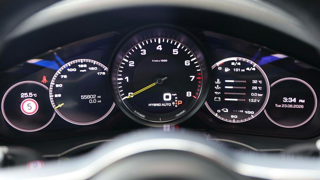 Porsche Cayenne Turbo Silver #9