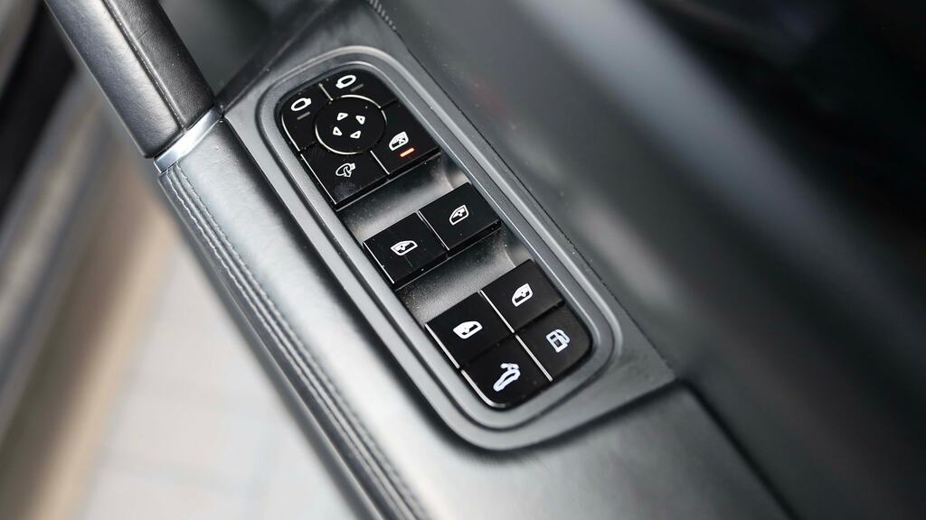 Porsche Cayenne Turbo Silver #22