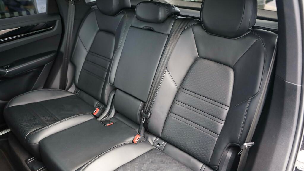 Porsche Cayenne Turbo Silver #8