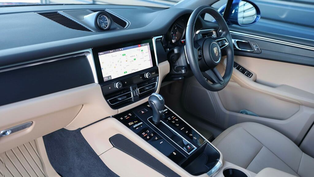 Porsche Macan 5dr Pdk Grey #25