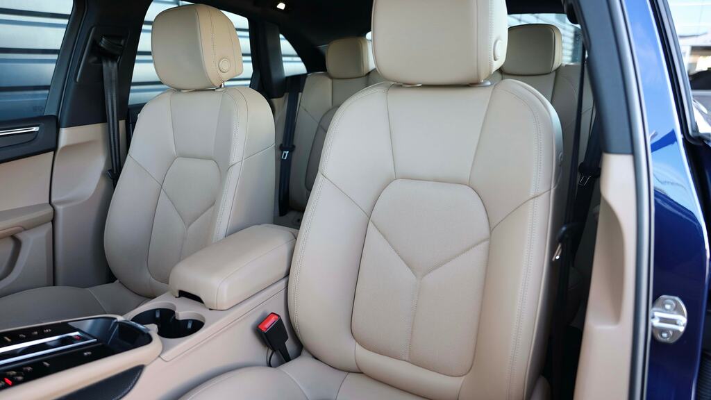 Porsche Macan 5dr Pdk Grey #9